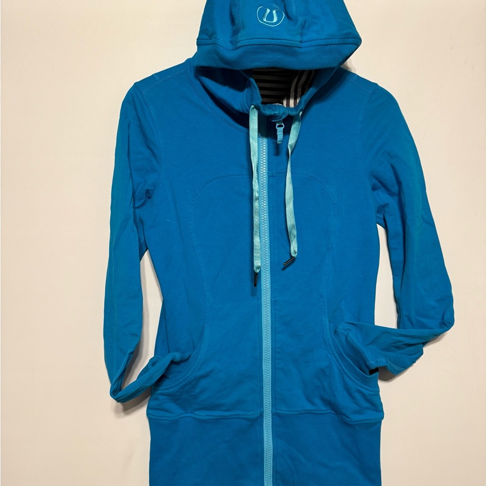 Lululemon scuba jacket size 6